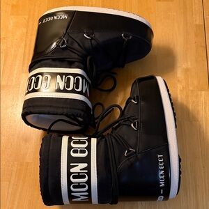 Black and White Fashion Boots